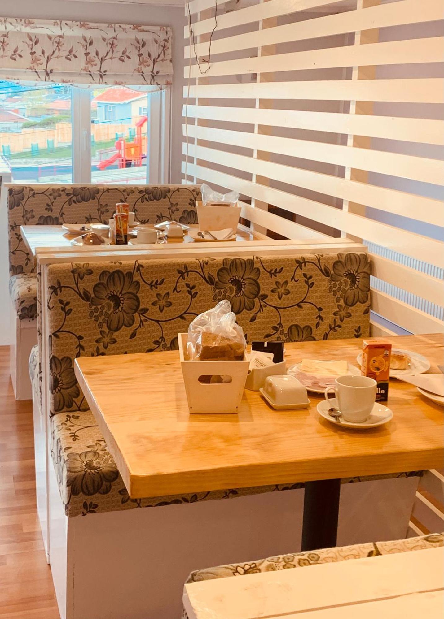 Arte Brisa Hostal Boutique Пуэрто-Наталес Экстерьер фото